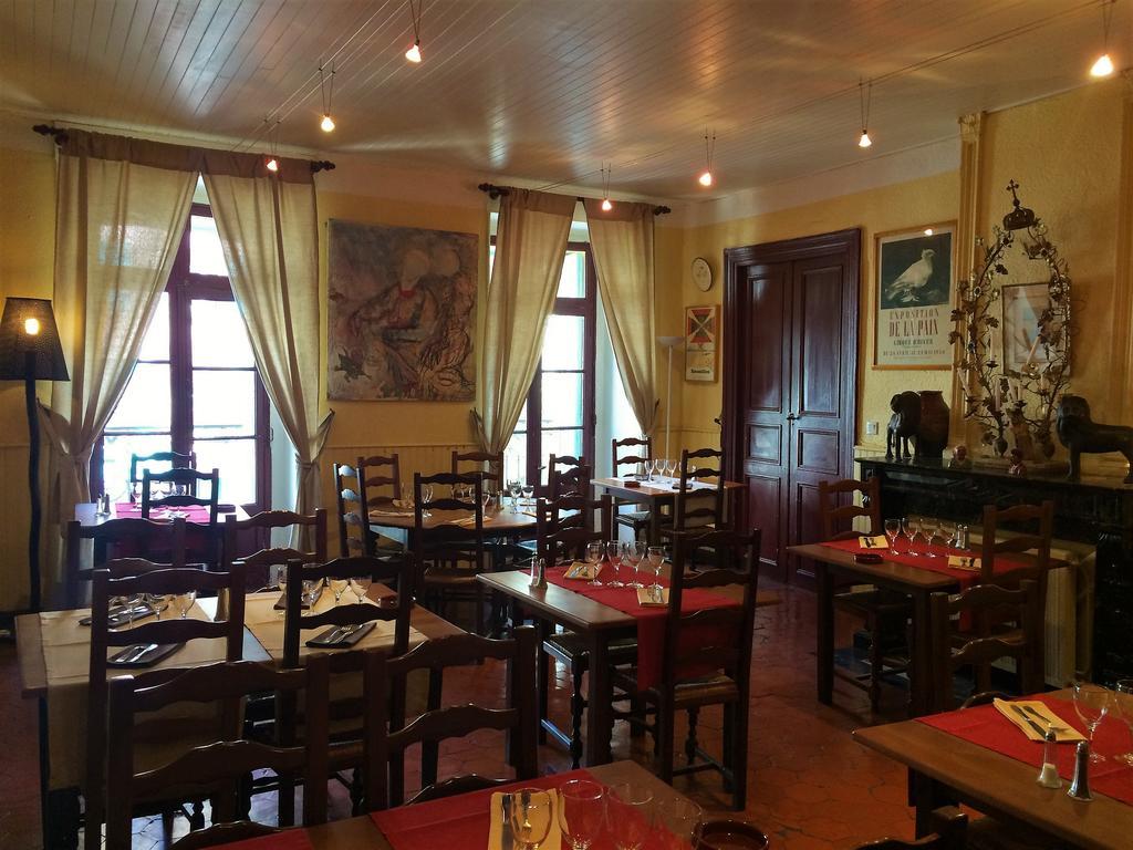 Hotel Vidal Ceret Bagian luar foto
